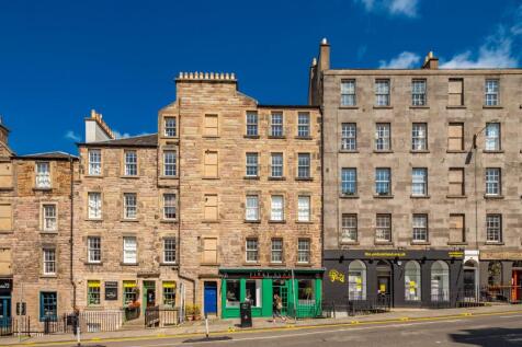 4 bedroom flat for sale