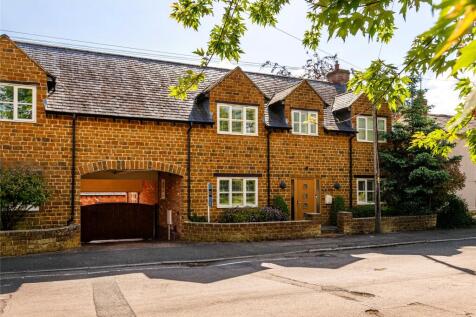 School Road, Spratton, Northampton... 4 bed house for sale