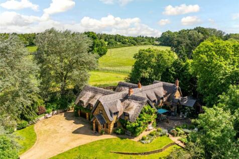 7 bedroom detached house for sale