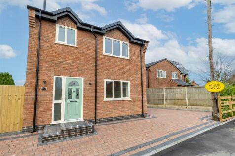 Crewe Road, Willaston, Nantwich 3 bed detached house for sale