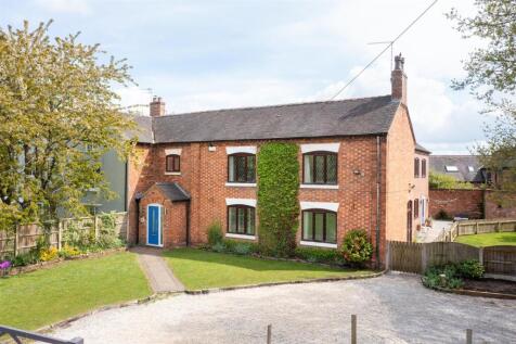 4 bedroom semi-detached house for sale