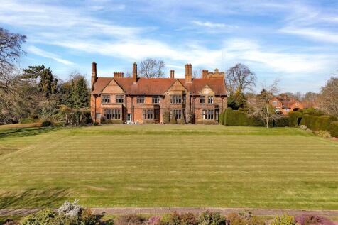 9 bedroom house for sale