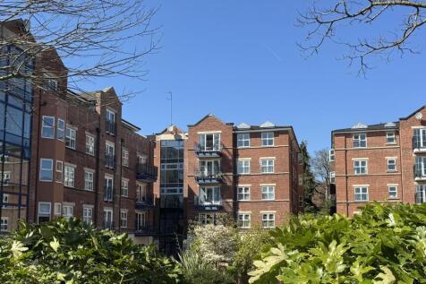 Carisbrooke Road, Queens House, Time... 3 bed apartment for sale