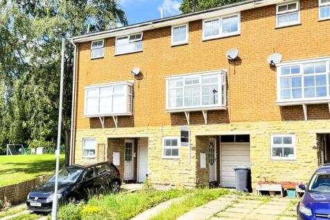Hoyle Court Avenue, Baildon 2 bed townhouse for sale