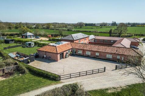 Etling Green, Dereham 4 bed barn conversion for sale