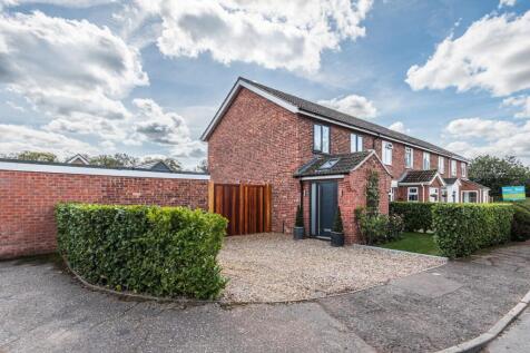 Dereham 2 bed end of terrace house for sale