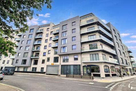 Ocean Village 2 bed flat for sale