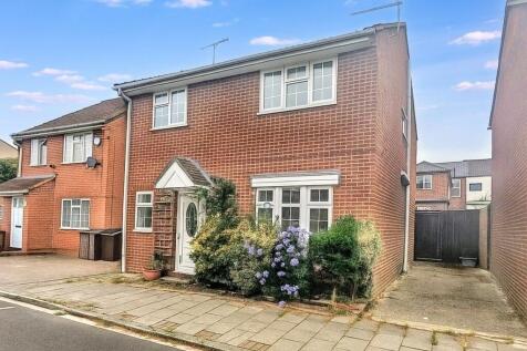 Inner Avenue 4 bed detached house for sale