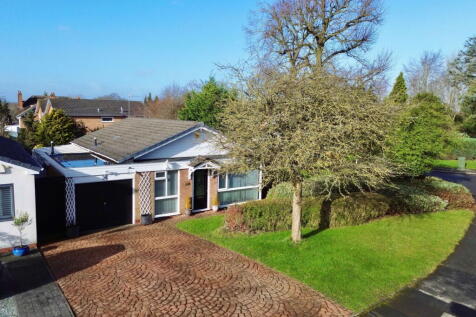 Raddington Drive, Solihull 2 bed detached bungalow for sale