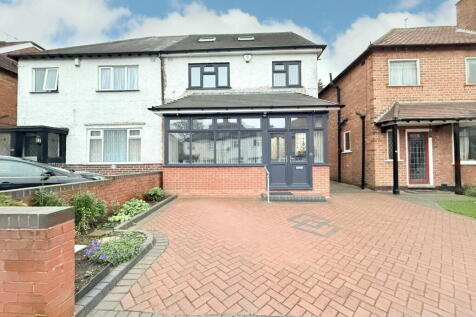 5 bedroom semi-detached house for sale