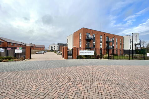 Wheatley Place, Connaught Close, Shirley 2 bed apartment for sale