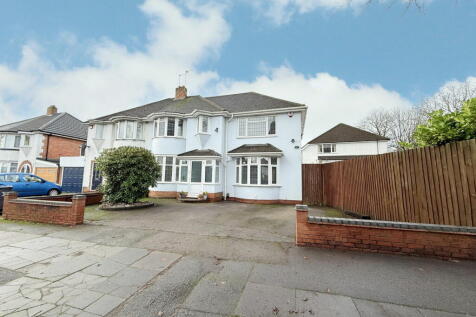 4 bedroom semi-detached house for sale