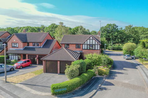 Halstead Grove, Solihull 4 bed detached house for sale