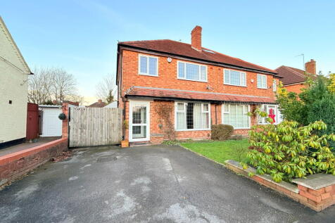 3 bedroom semi-detached house for sale