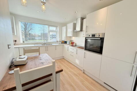 Albany Gardens, Hampton Lane, Solihull 2 bed apartment for sale