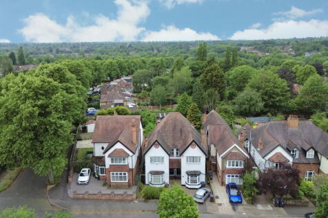 4 bedroom semi-detached house for sale