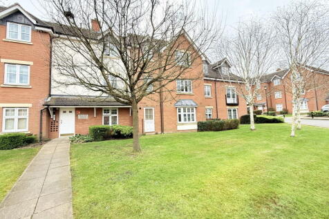 Chancel Court, Solihull 2 bed flat for sale