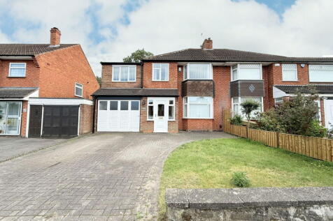 5 bedroom semi-detached house for sale