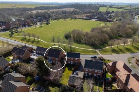 Sandstone Close, Buckingham MK18 5 bed detached house for sale