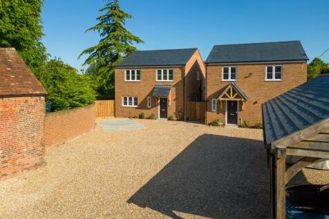 White Horse Lane, Aylesbury HP22 3 bed detached house for sale