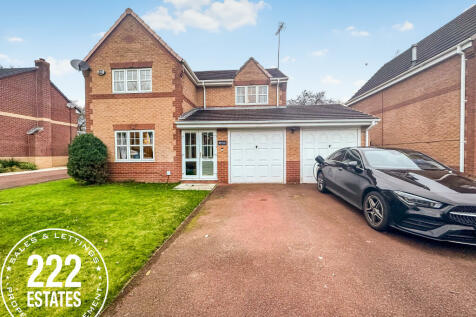 4 bedroom detached house for sale