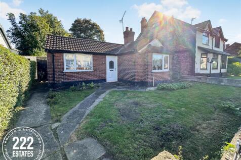 Birtles Road, Orford, Warrington... 2 bed detached bungalow for sale