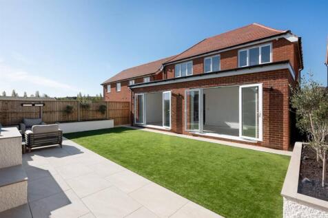 Caddie Walk, Herne Bay 4 bed detached house for sale