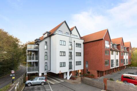 Bell Lane, Lewes 3 bed apartment for sale