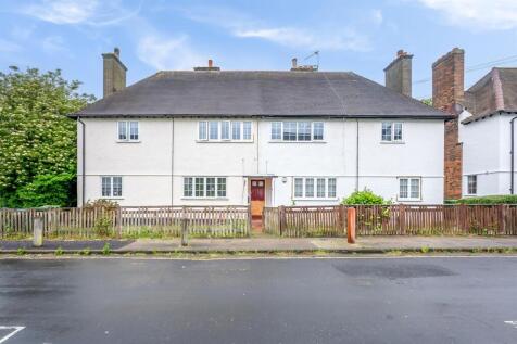 2 bedroom maisonette for sale
