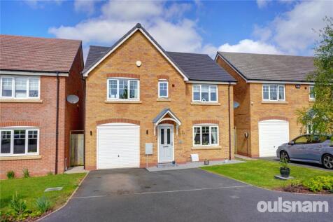 Hedgehog Walk, Droitwich... 5 bed detached house for sale