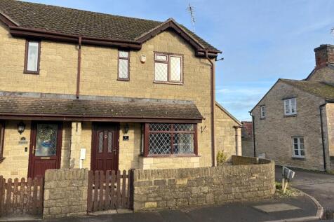 The Close, Hambidge Lane, Lechlade... 3 bed semi