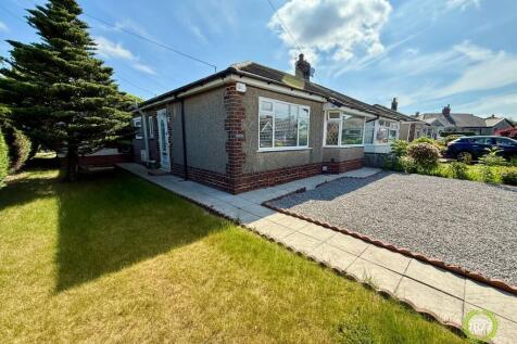 2 bedroom semi-detached bungalow for sale