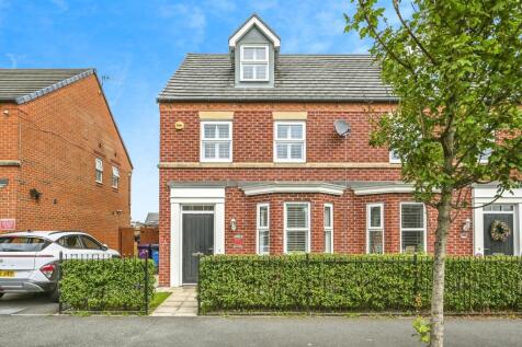 3 bedroom semi-detached house for sale