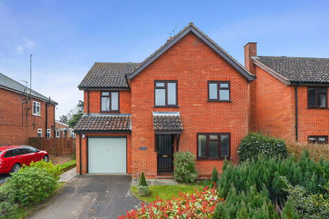Bury Road, Bury St. Edmunds IP30 4 bed detached house for sale