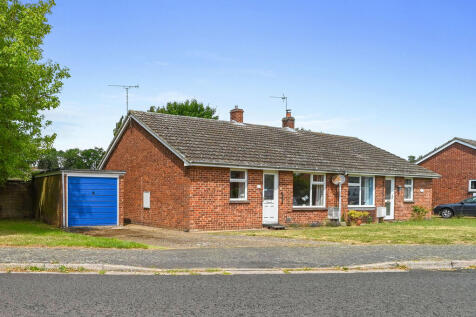 2 bedroom semi-detached bungalow for sale