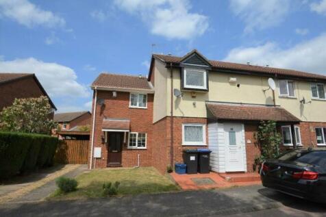 Bradmoor Court, Northampton NN3 2 bed terraced house for sale