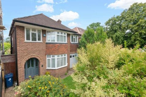 St. Marys Avenue North, Southall UB2 5 bed detached house for sale