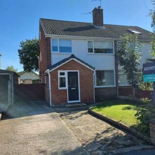 4 bedroom semi-detached house for sale