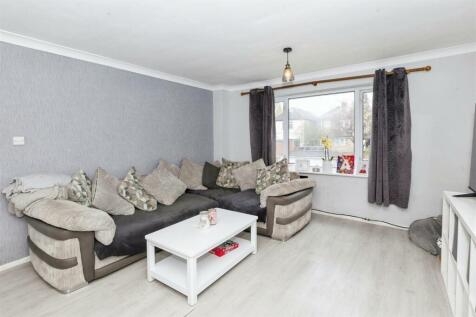 Ridge Bank, Slough 2 bed duplex for sale