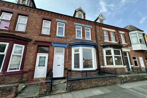 5 bedroom terraced house for sale