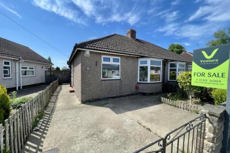 2 bedroom semi-detached house for sale
