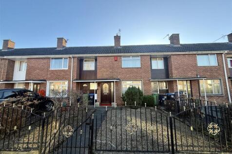 2 bedroom terraced house for sale