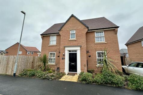 Turners View, West Park, Darlington 4 bed detached house for sale