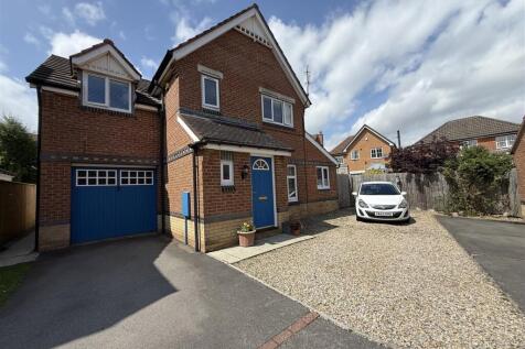 Polperro Grove, Darlington 3 bed detached house for sale