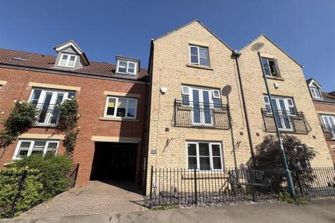 Collingsway, Darlington 4 bed townhouse for sale