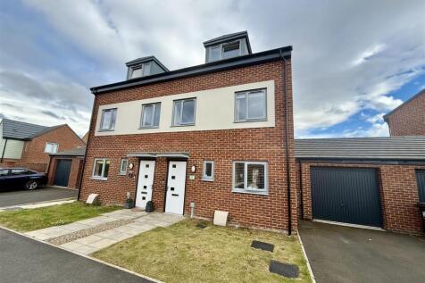 3 bedroom semi-detached house for sale
