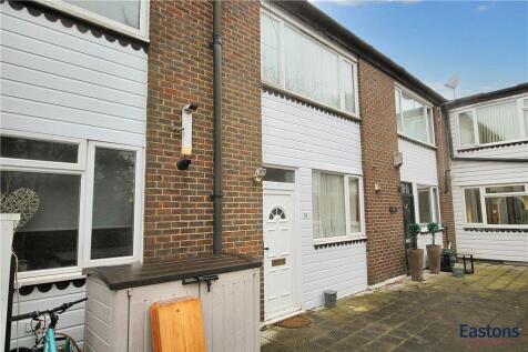 Tattenham Crescent, Surrey KT18 2 bed flat for sale