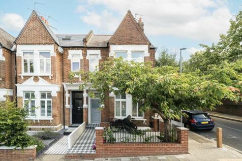 St. Ann's Hill, London SW18 3 bed flat for sale