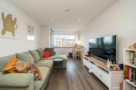 1 bedroom flat for sale