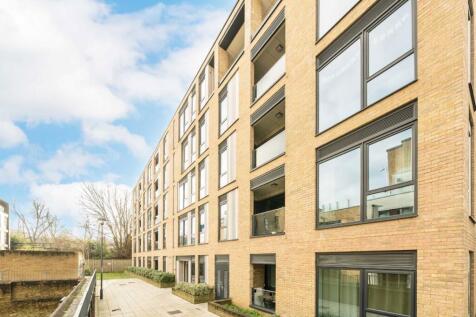 Eltringham Street, London SW18 3 bed flat for sale